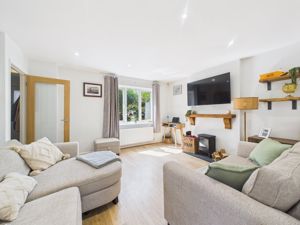 Lounge- click for photo gallery